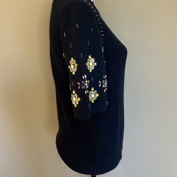 Gorgeous navy cotton blend short sleeved sweater with bling on & around sleeves - Picture 4 of 10